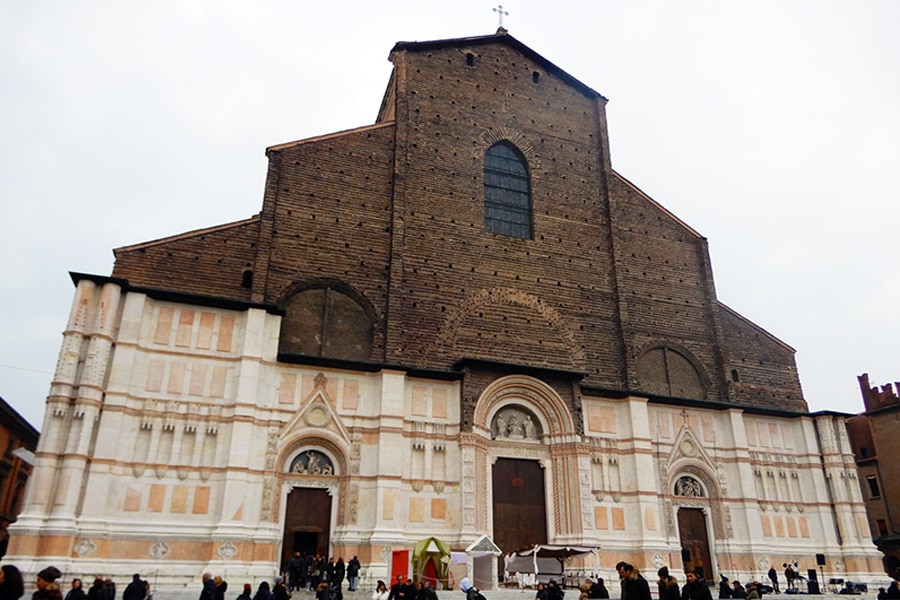 Bologna Basilica di San Petronio
