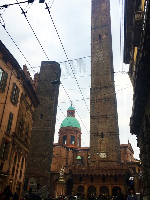 Bologna Torri degli Asinelli e Garisenda