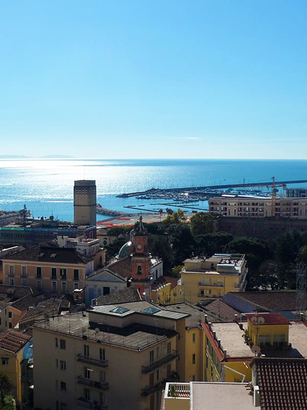 Veduta del Golfo di Salerno dalla terrazza panoramica del Giardino della Minerva