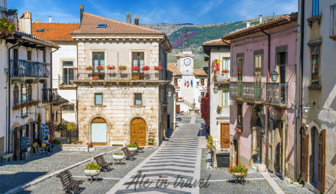 Scorcio del centro storico di Pescocostanzo, in Abruzzo