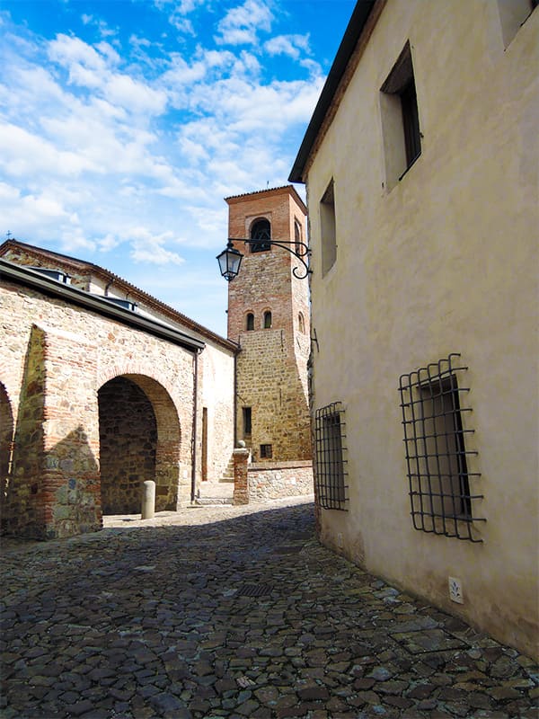 Vicoli del centro storico di Arquà Petrarca, borgo veneto a pochi chilometri da Monselice