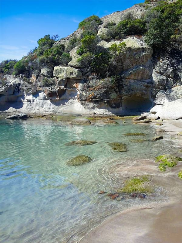 Calette e insenature incontaminate della costa della Sardegna centro orientale
