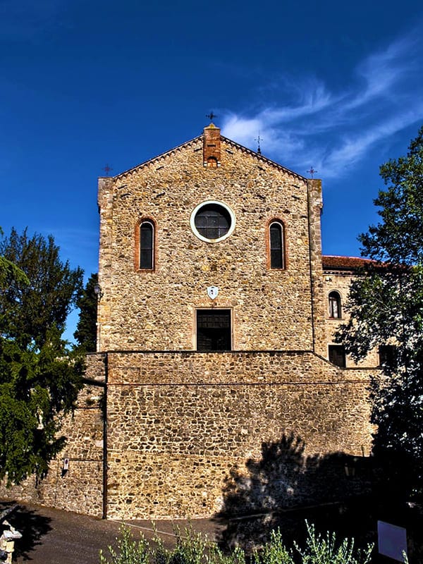 Chiesa di Santa Maria Assunta nel borgo di Arquà Petrarca