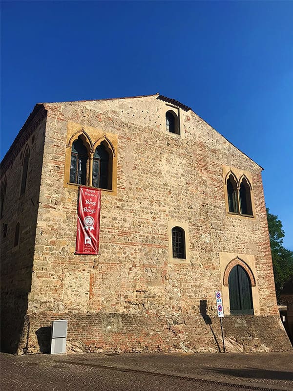 Palazzo Contarini nel centro storico di Arquà Petrarca