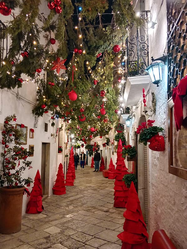 Locorotondo (Puglia) a Natale 